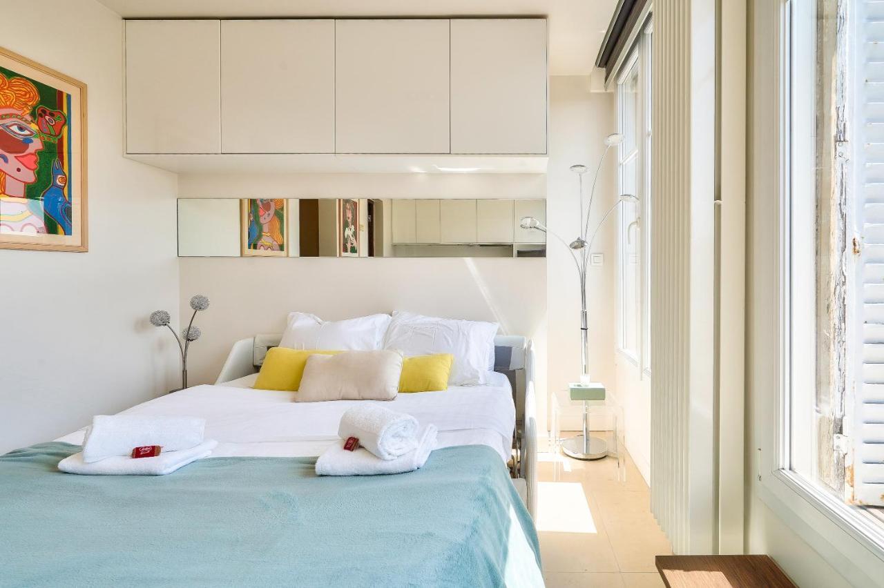 Designed Studio With Ac-Terrasse Vue Tour Eiffel Paris Dış mekan fotoğraf