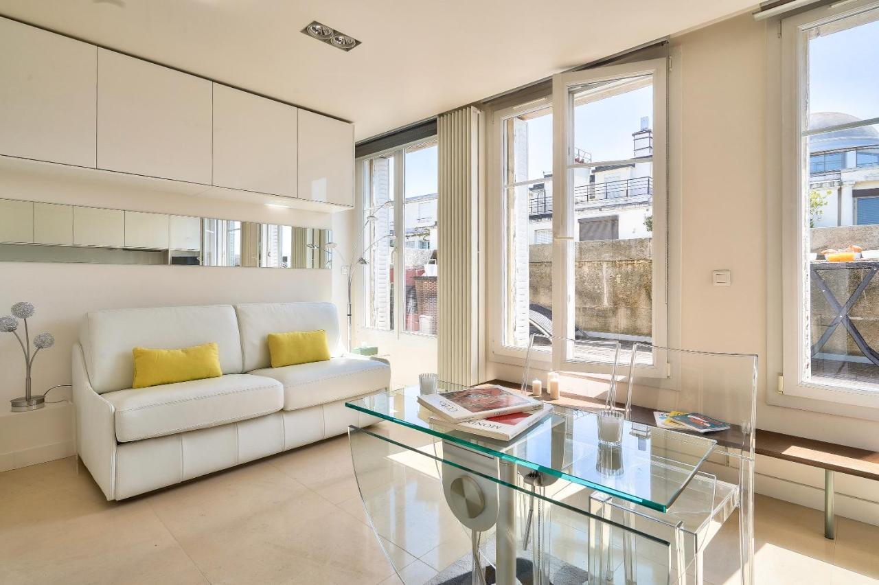 Designed Studio With Ac-Terrasse Vue Tour Eiffel Paris Dış mekan fotoğraf