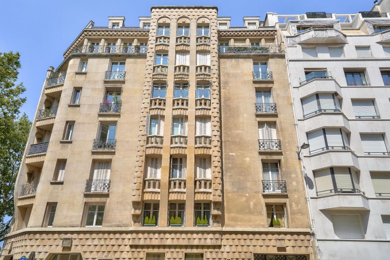 Designed Studio With Ac-Terrasse Vue Tour Eiffel Paris Dış mekan fotoğraf